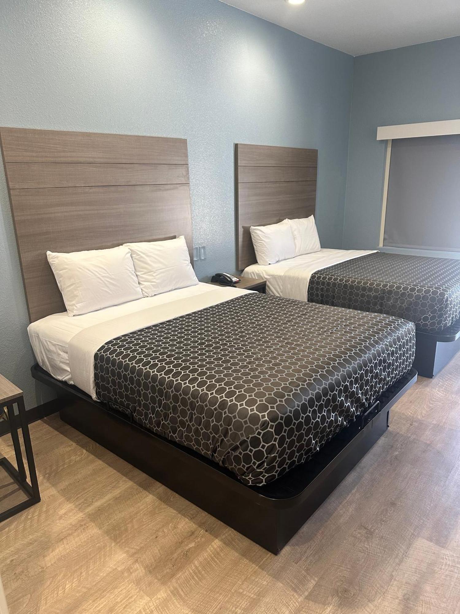 M&M Inn And Suites Fort Worth Exterior photo